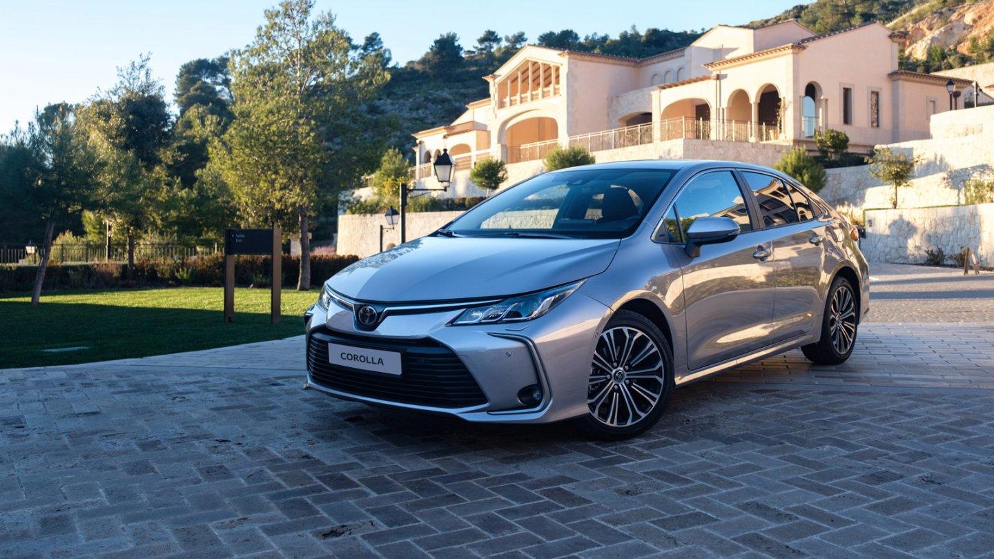 Купить новый Toyota Corolla New 2023-2024 у официального дилера г. Москва.